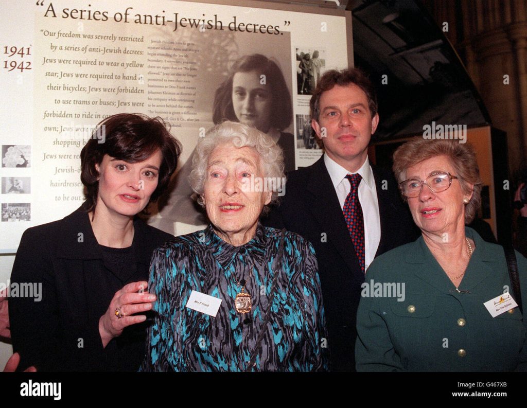 “New York Exhibition Unveils Recreation of Anne Frank’s Secret Annex”