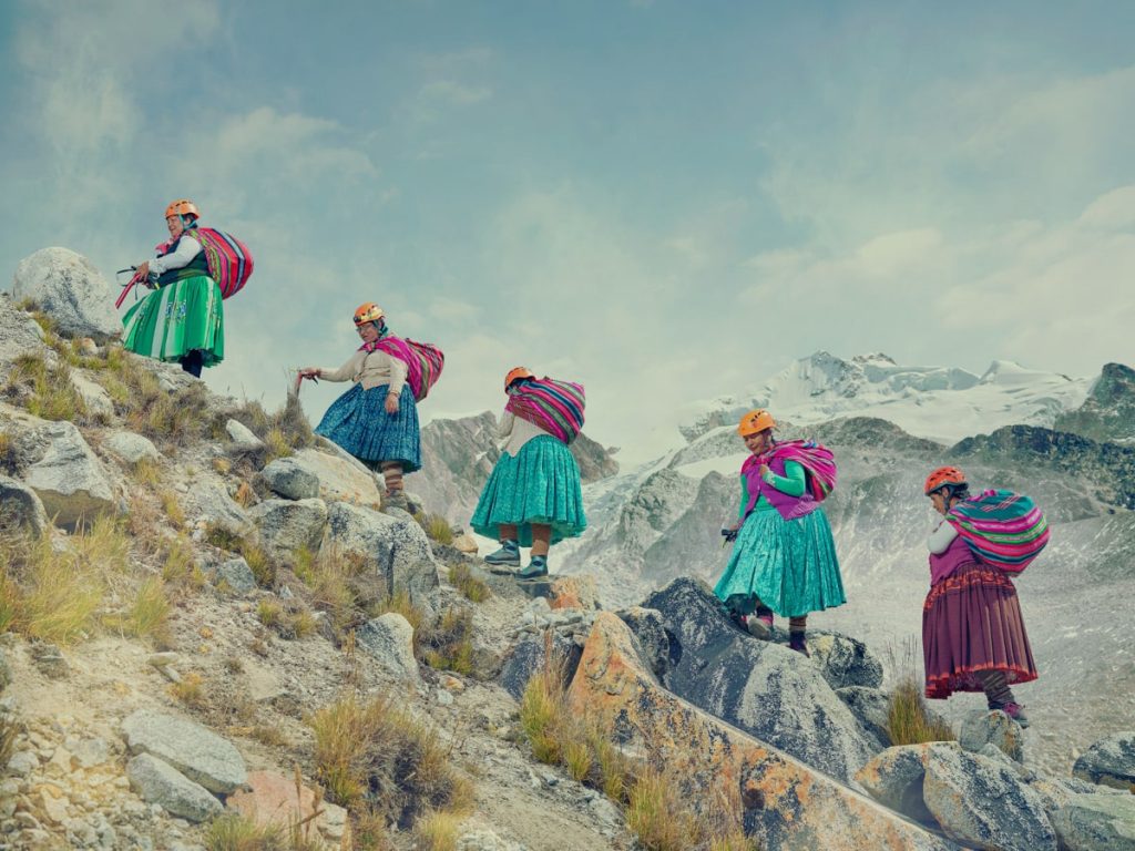 Bolivia’s Daring “Climbing Cholitas” Triumph Over Glaciers and Summit Heights