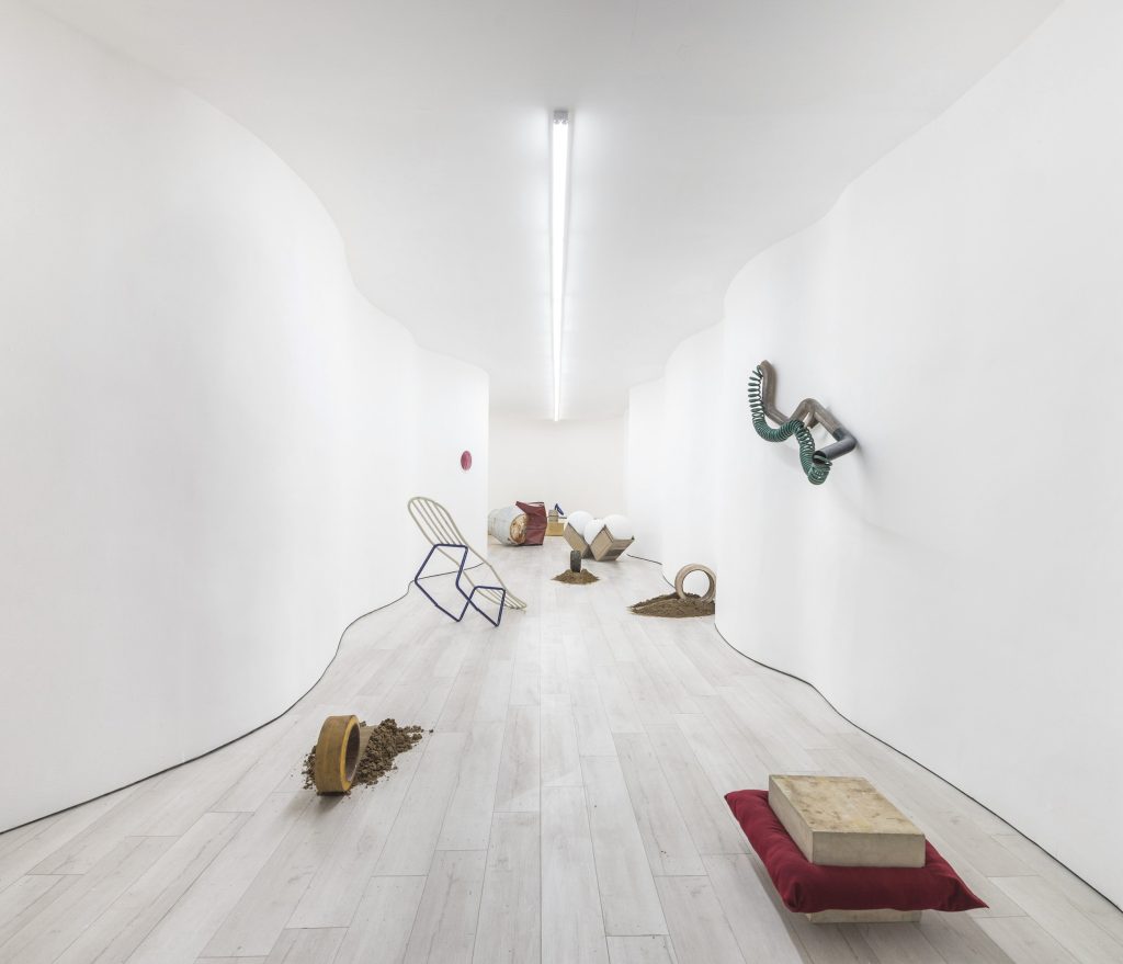 Kiah Celeste Brings Objects to Life