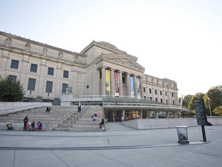 Metropolitan Museum Receives Valuable Donation of 6,500 Photographs Metropolitan Museum Receives Valuable Donation of 6,500 Photographs