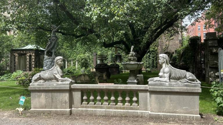 Elizabeth Street Garden in New York Preserved from Demolition