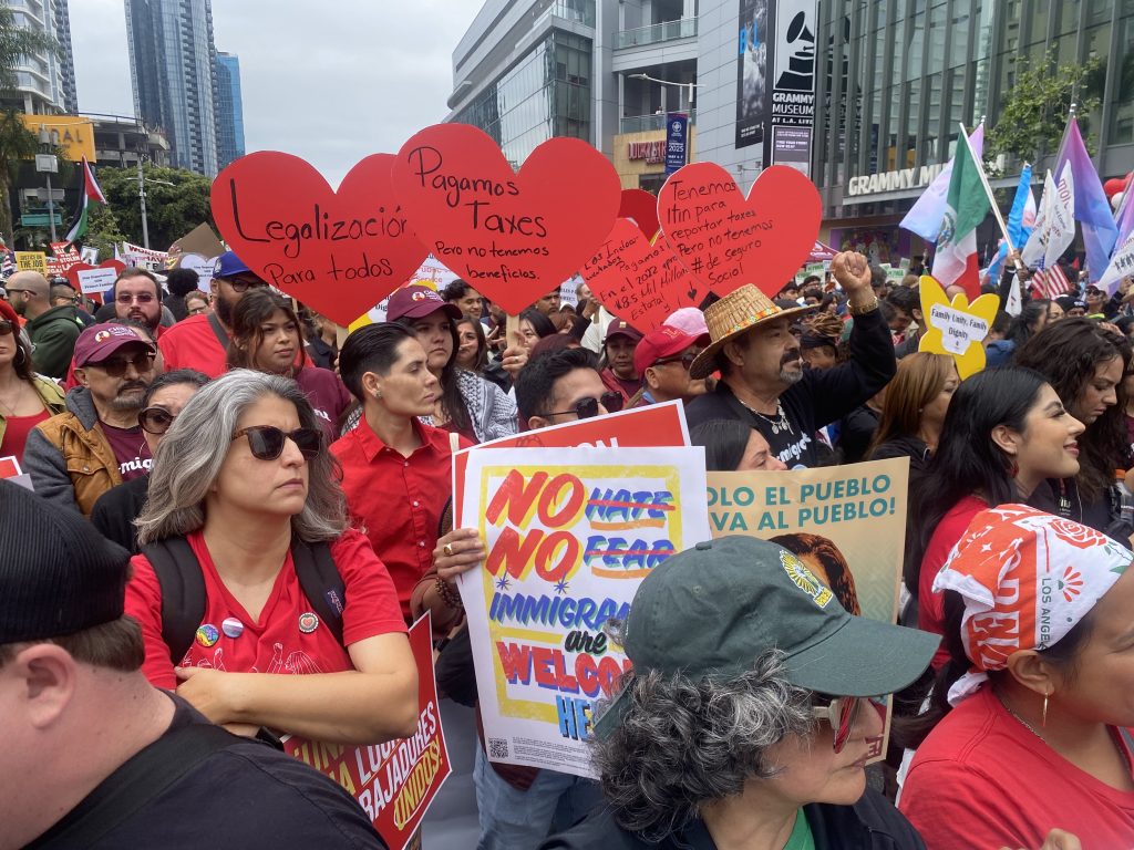Los Angeles Artists and Organizations Show Support for Anti-ICE Protesters Los Angeles Artists and Organizations Show Support for Anti-ICE Protesters