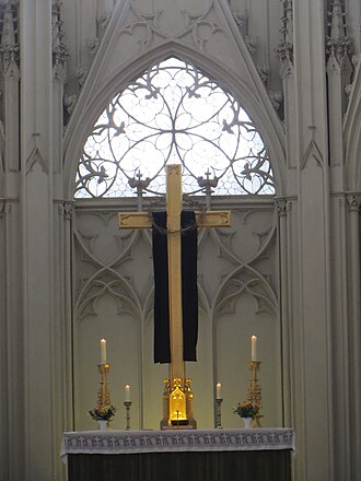 NYC’s St. John Cathedral Hosts Medieval-Themed Pride Event NYC’s St. John Cathedral Hosts Medieval-Themed Pride Event