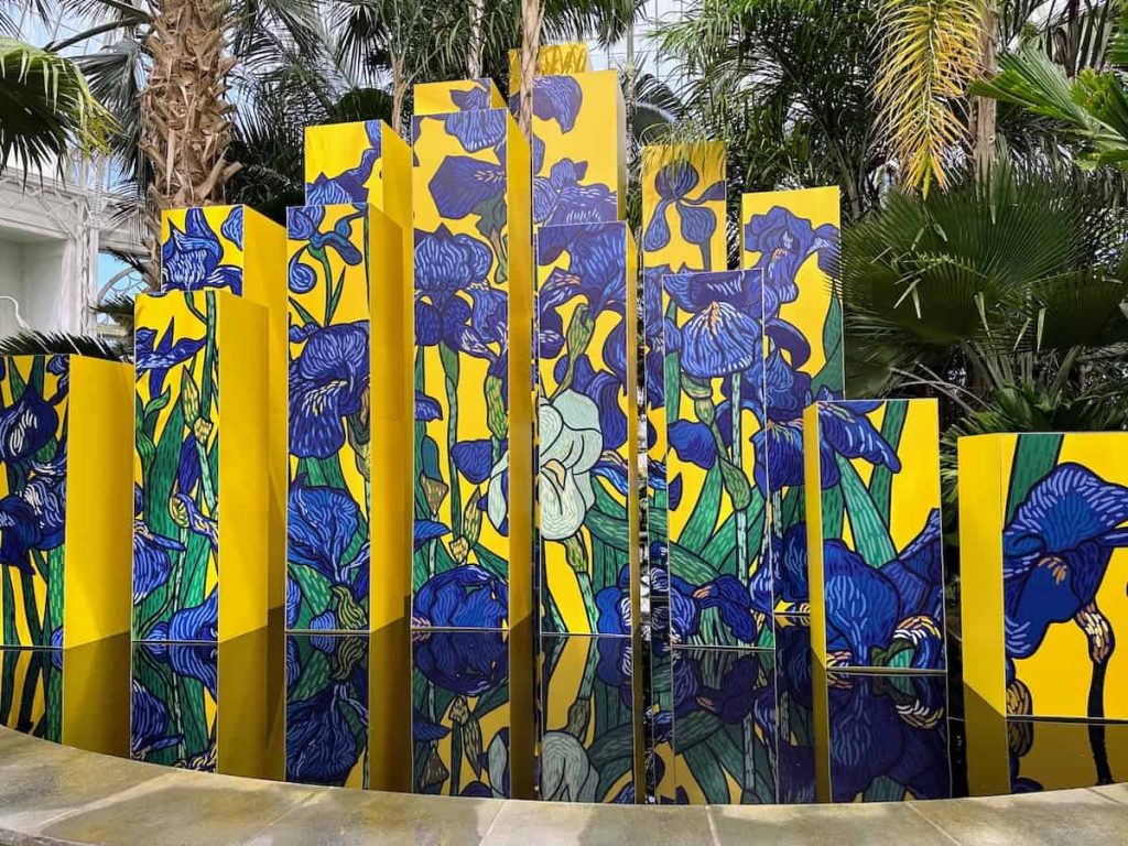 Van Gogh’s Renowned Floral Masterpieces Reimagined at New York Botanical Garden Van Gogh’s Renowned Floral Masterpieces Reimagined at New York Botanical Garden