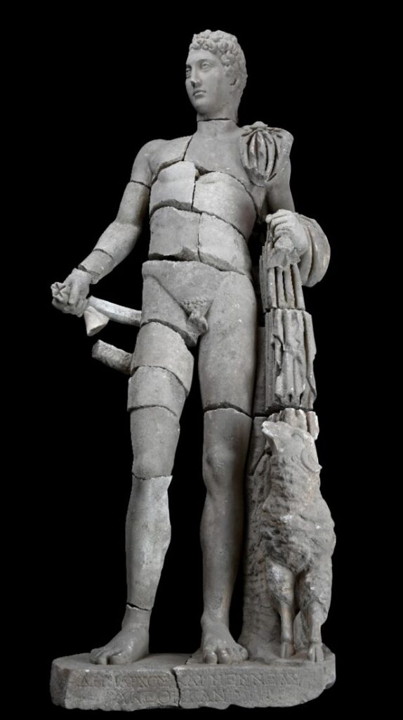 Archaeologists Reassemble Fragmented Ancient Roman Artifacts Archaeologists Reassemble Fragmented Ancient Roman Artifacts