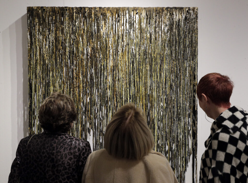 Highlight on Artist Nina Molloy Highlight on Artist Nina Molloy