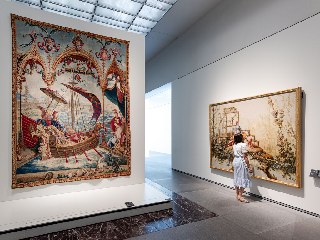 Foster + Partners Create Abu Dhabi Museum Highlighting Emirati Heritage and Traditions