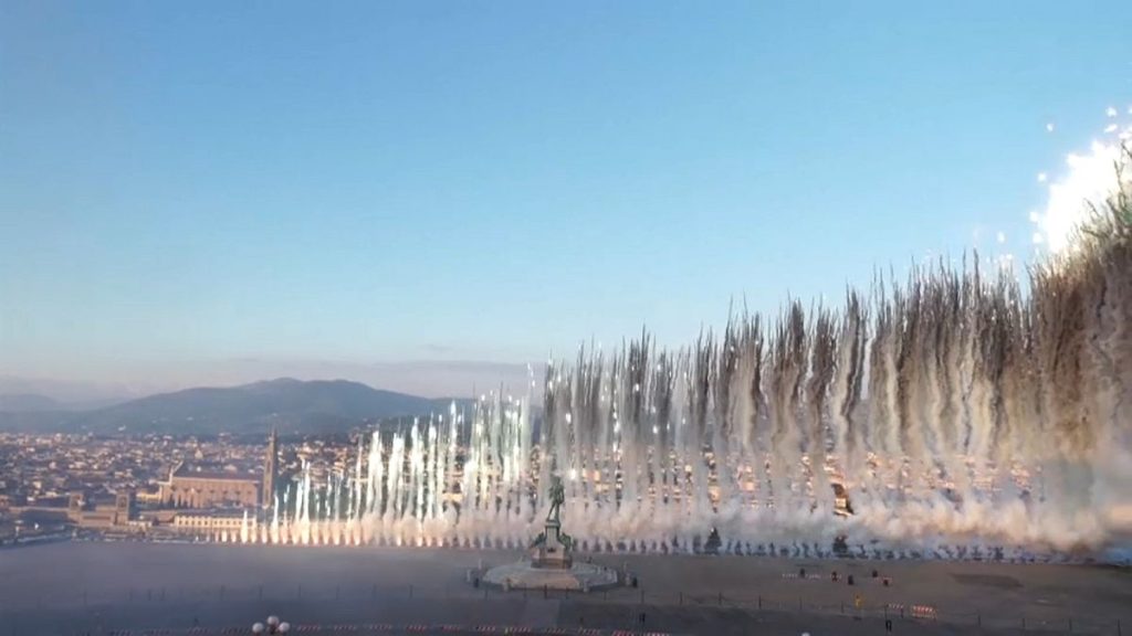 Activists Oppose Fireworks Display at Centre Pompidou Activists Oppose Fireworks Display at Centre Pompidou
