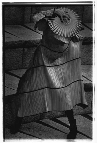 Artistic Representations of Reflective Women Inspire Calmness and Discomfort