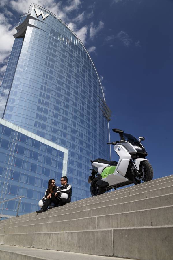 BMW’s Electric Two-Wheeled Vehicle: An Possible Answer for Future City Commuting