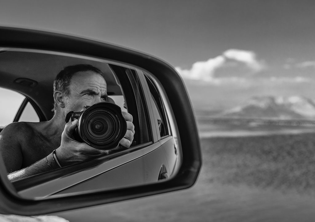 Interview: Cinematic Images Mirror Hyperrealistic Artworks with Fascinating Stories