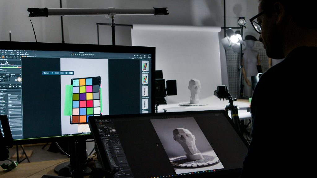 Evaluating the Necessity of a Studio for Art Creation Evaluating the Necessity of a Studio for Art Creation