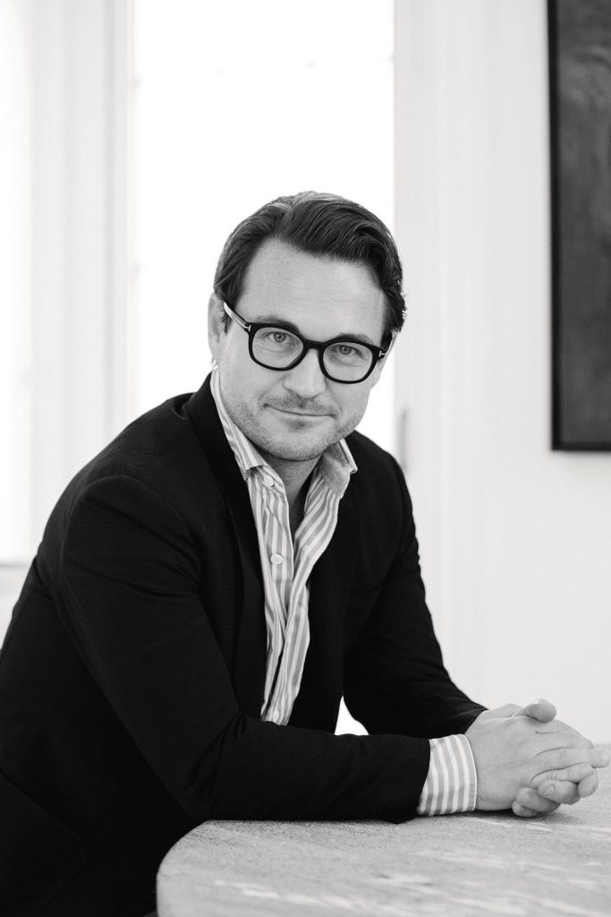 Maurizio Cattelan’s Golden Toilet Lacks Impact Maurizio Cattelan’s Golden Toilet Lacks Impact