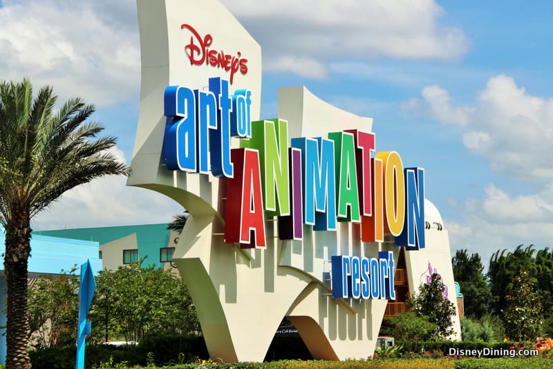 Street Mural: A 600-Foot-Long Animated Journey Revealed as You Pass By