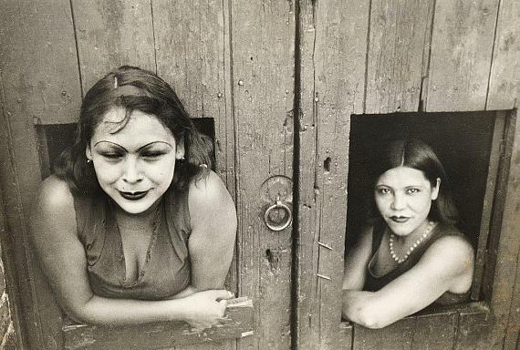 A Comprehensive Exploration of Photographer Ben Stone Fenton