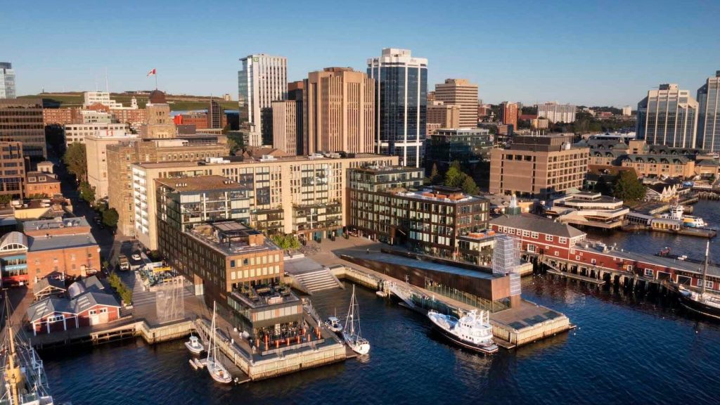 Theaster Gates Excels in Ambiguity Theaster Gates Excels in Ambiguity