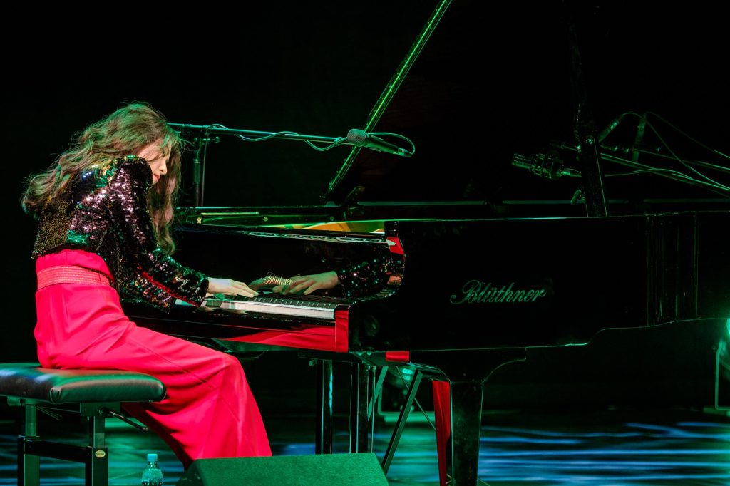 Acclaimed Pianist Delivers Mozart Concerto From Memory Live After Rehearsing the Incorrect Composition