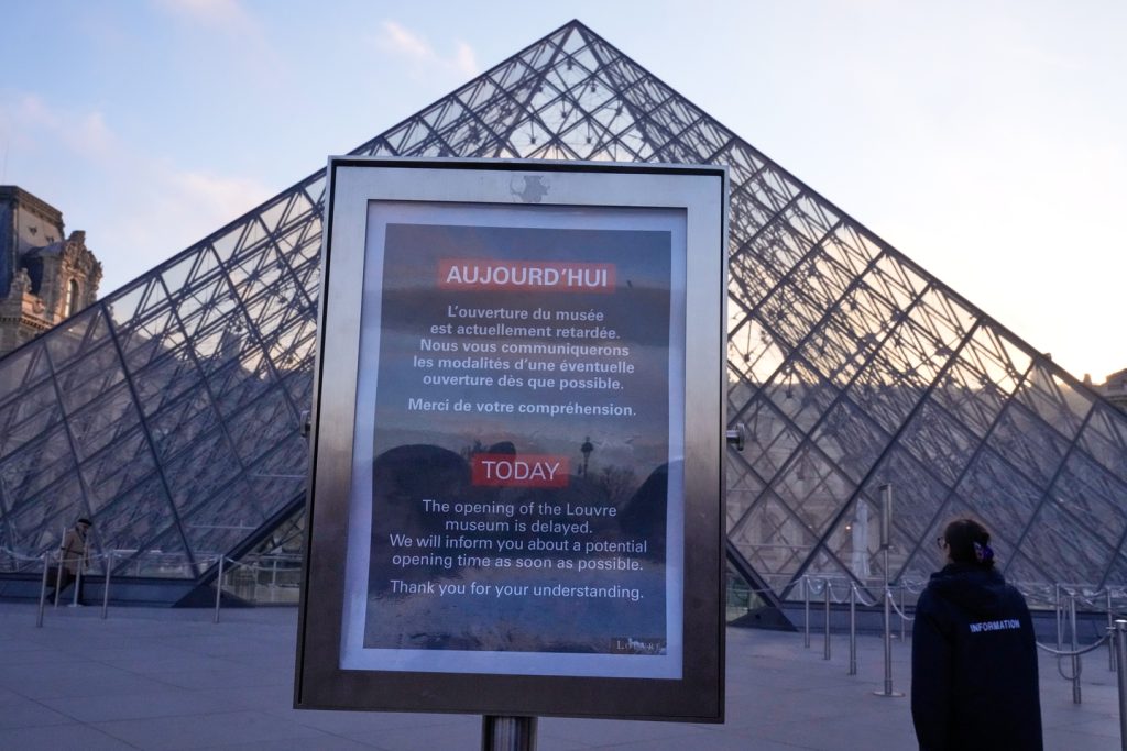 Louvre Museum Director Steps Down Following Heist Controversy Louvre Museum Director Steps Down Following Heist Controversy