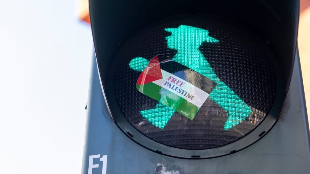 The Contradiction of German Policies and the Significance of Egyptian Blue The Contradiction of German Policies and the Significance of Egyptian Blue