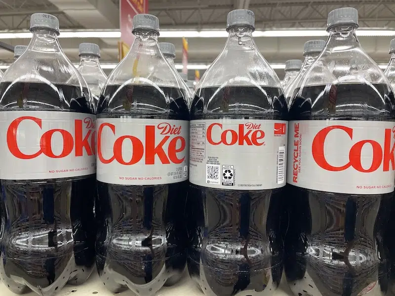 68-Year-Old Domino’s Pizza Driver’s Generous Act of Purchasing Soda Changes His Life