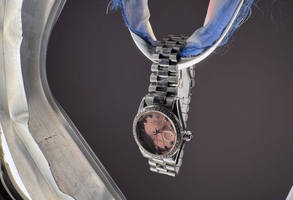 Leonardo Madriz’s Sculptures Highlighting Current Precariousness