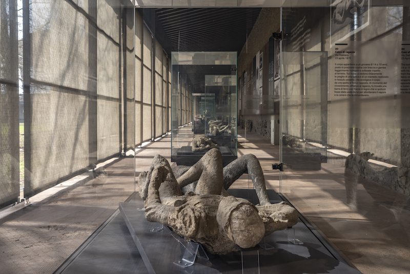 Pompeii Exhibit Reveals Victims Encased in Last Moments After Eruption Pompeii Exhibit Reveals Victims Encased in Last Moments After Eruption