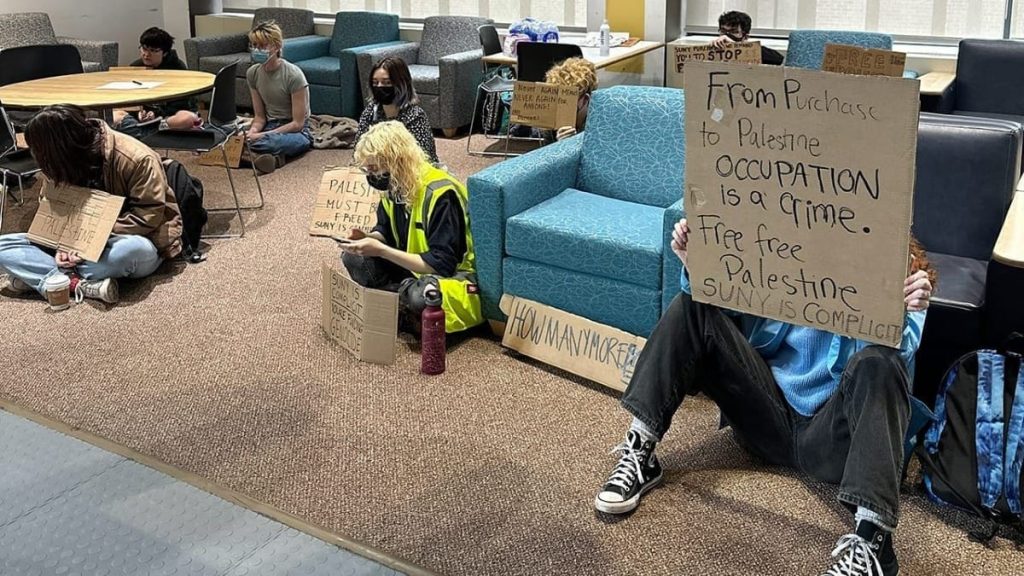 The Decline of Art Education Institutions