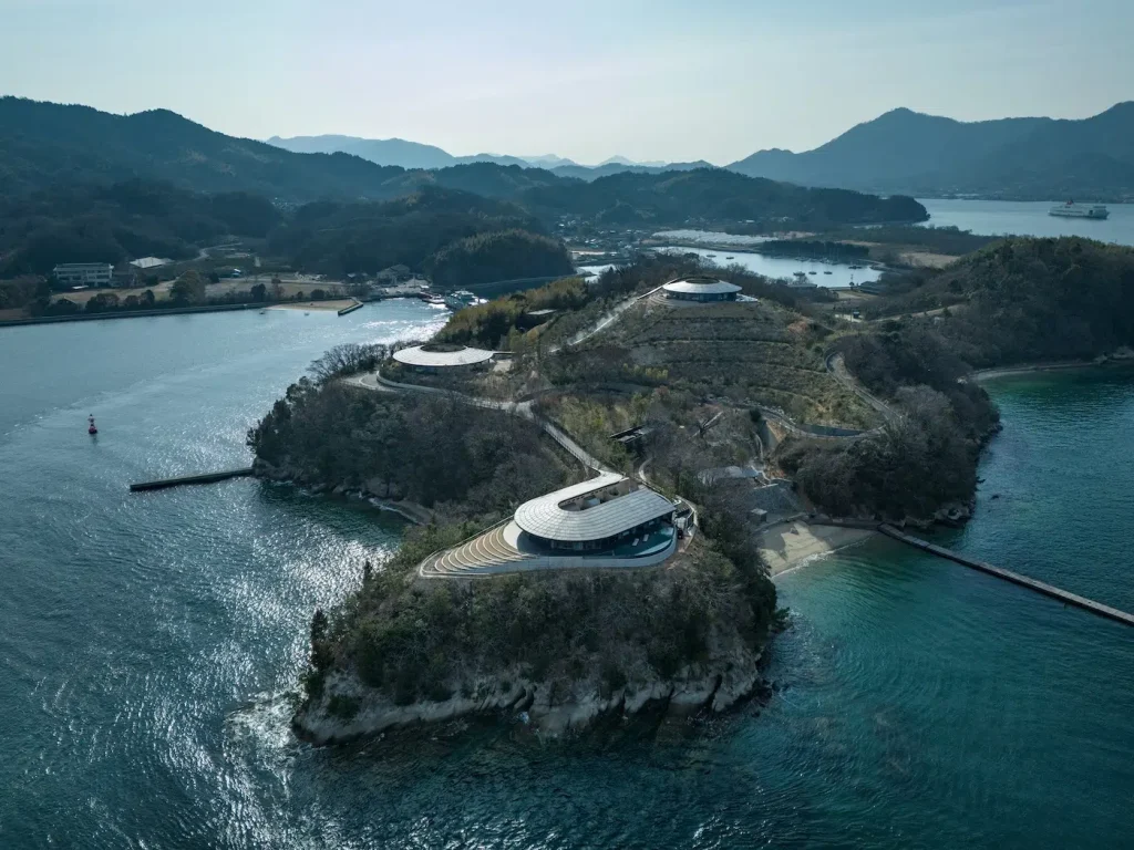 Traditional Building Methods Employed for Erecting Modern Villas on Isolated Japanese Isle