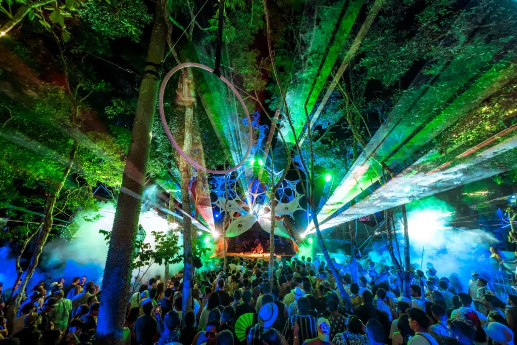 “Day Zero Festival Highlights Music and Art in the Mayan Jungle”